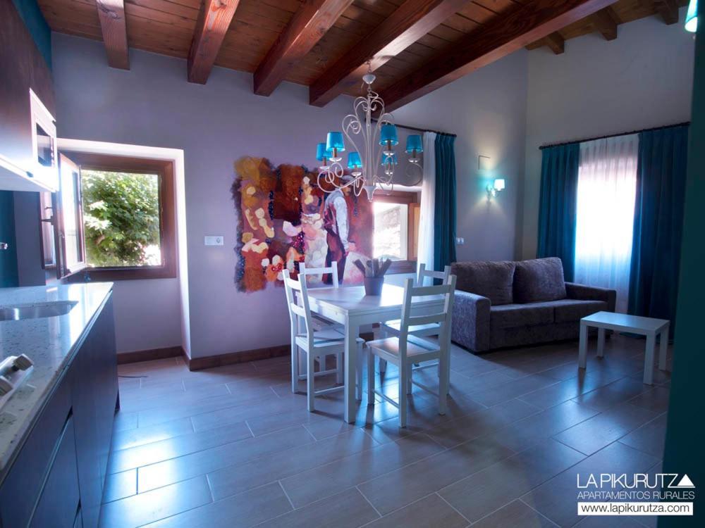 Apartamentos Rurales La Pikurutza Bernedo ภายนอก รูปภาพ