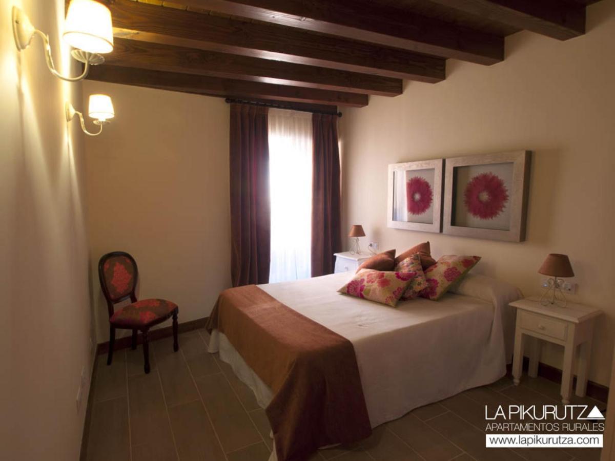 Apartamentos Rurales La Pikurutza Bernedo ภายนอก รูปภาพ